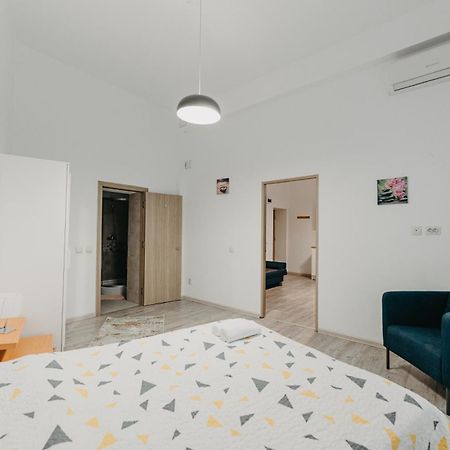 Studio Piata Amzei Nr.1 بوخارست المظهر الخارجي الصورة