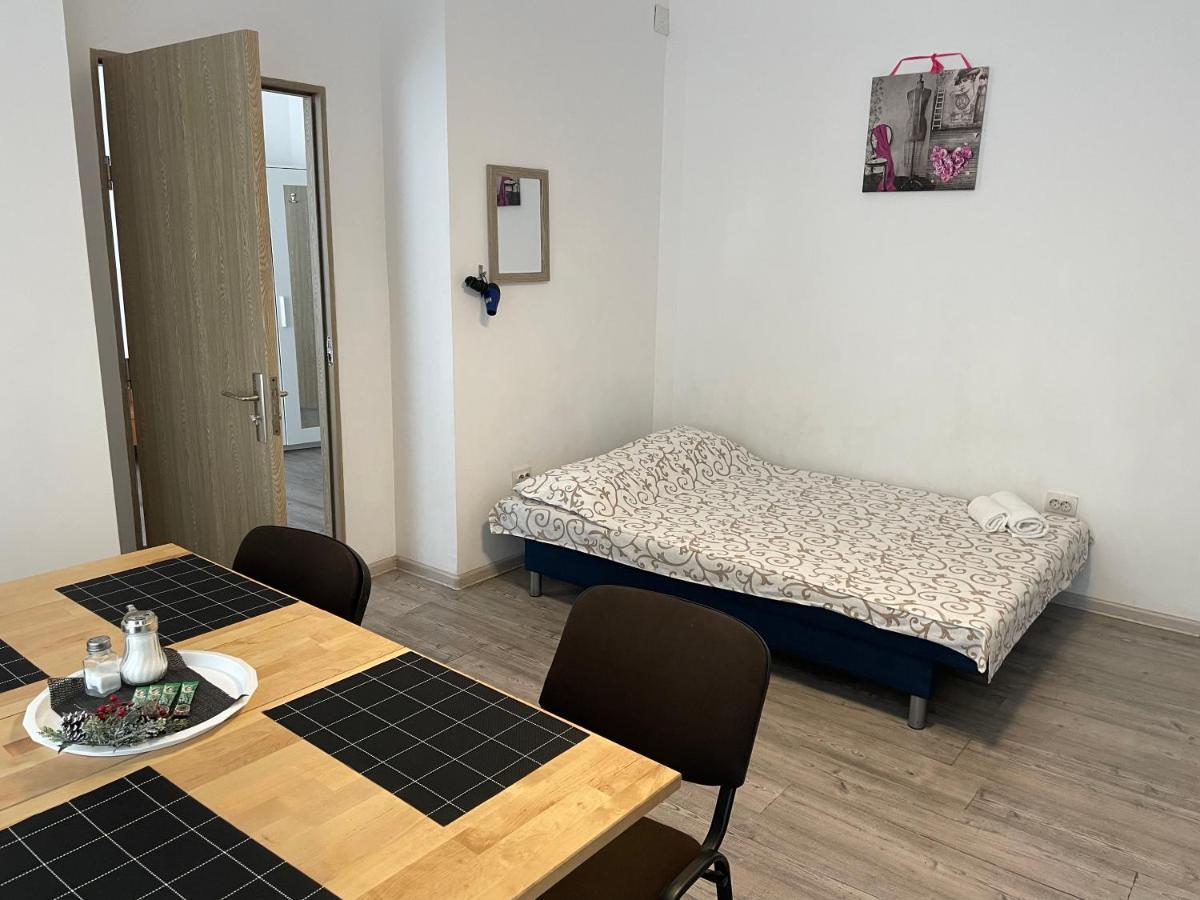 Studio Piata Amzei Nr.1 بوخارست المظهر الخارجي الصورة