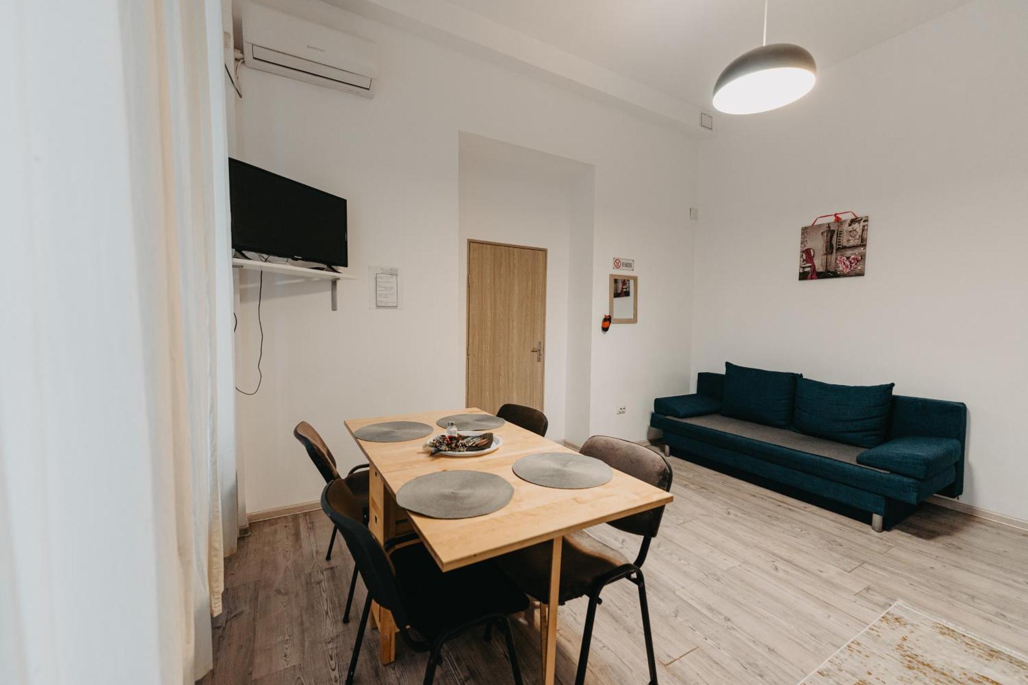 Studio Piata Amzei Nr.1 بوخارست المظهر الخارجي الصورة