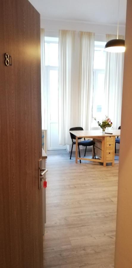Studio Piata Amzei Nr.1 بوخارست المظهر الخارجي الصورة
